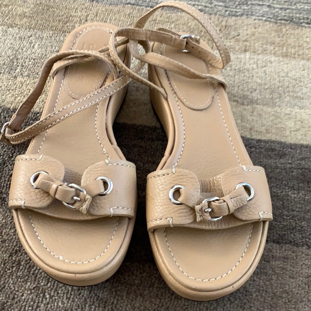 Tan leather sandals